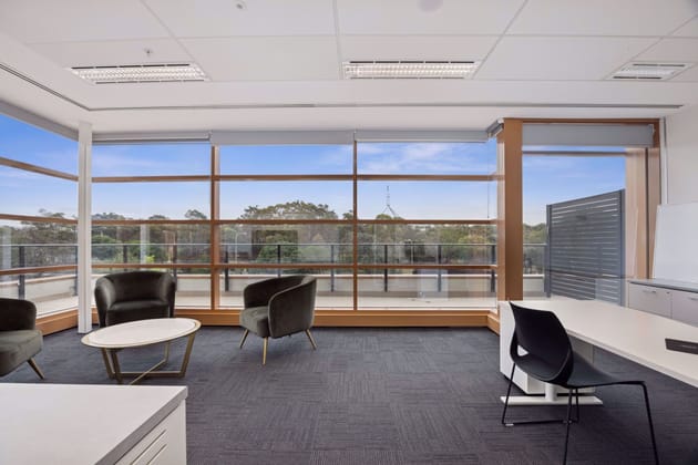 Click to view all images 44 Sydney Avenue Forrest ACT 2603 - Image 1