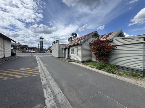 Click to view all images 132 Boronia Road Boronia VIC 3155 - Image 2