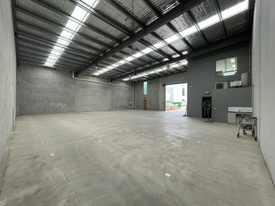 Click to view all images 2&3/12-16 Robart Court Narangba QLD 4504 - Image 4