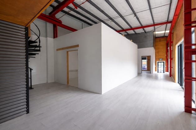 Click to view all images 81 Caswell Street East Brisbane QLD 4169 - Image 2