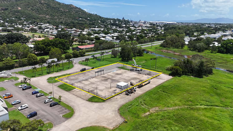 Display Yard/36-48 Kings Road Hyde Park QLD 4812 - Image 5