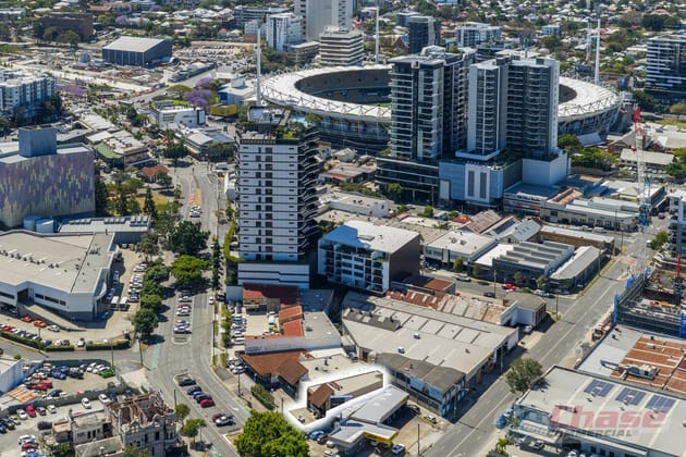 2/88 Logan Road Woolloongabba QLD 4102 - Image 1