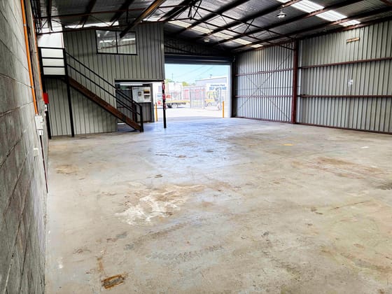 Click to view all images 2/27 Glendale Avenue Hastings VIC 3915 - Image 2