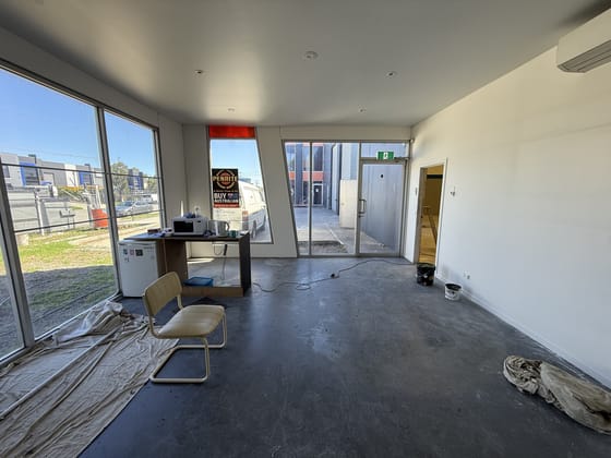 Click to view all images 2/88 Brunel Road Seaford VIC 3198 - Image 4