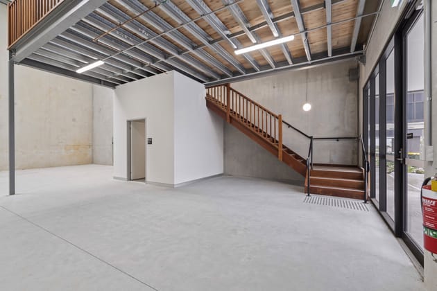 3/2 Millaroo Drive Helensvale QLD 4212 - Image 4