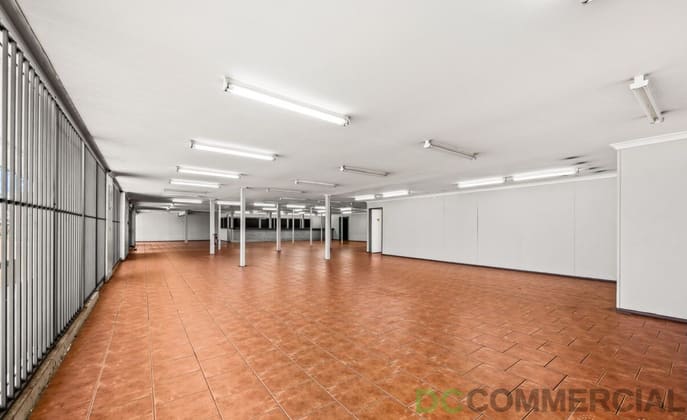 Click to view all images 203-205 Anzac Avenue Harristown QLD 4350 - Image 3