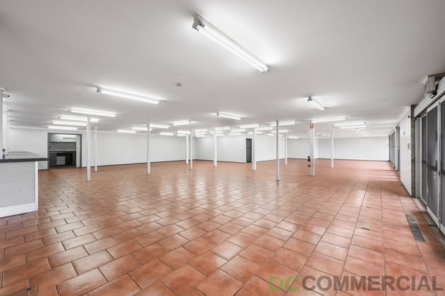 Click to view all images 203-205 Anzac Avenue Harristown QLD 4350 - Image 5