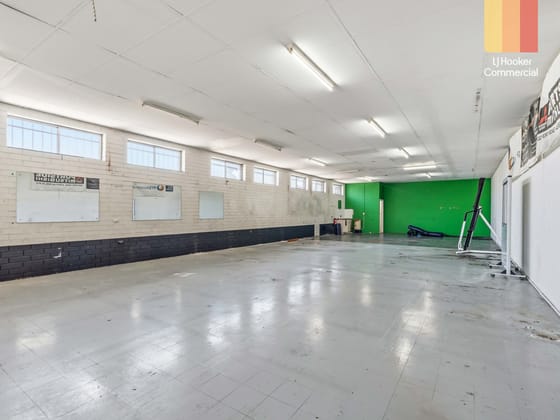 Click to view all images 34a Tapleys Hill Road Royal Park SA 5014 - Image 1