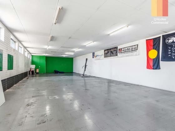 Click to view all images 34a Tapleys Hill Road Royal Park SA 5014 - Image 3