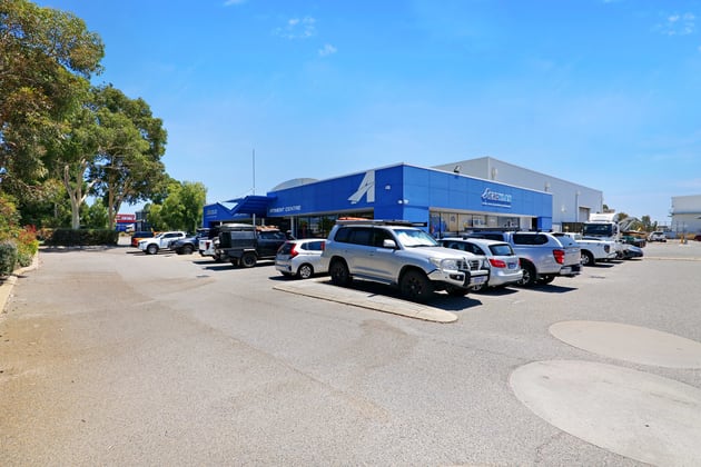 Click to view all images 523 Abernethy Road Kewdale WA 6105 - Image 4