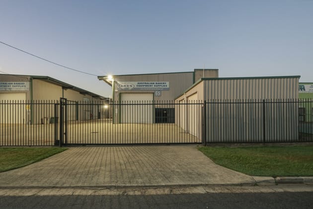 Click to view all images 63 & 65 Beach Street Kippa-ring QLD 4021 - Image 3