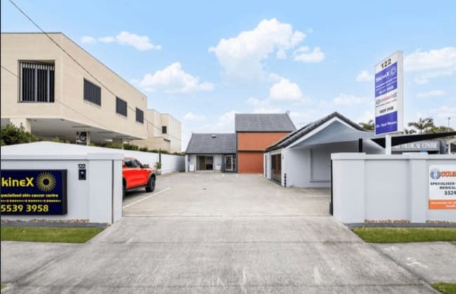 122 Ashmore Road Benowa QLD 4217 - Image 2