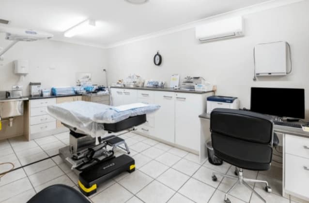 122 Ashmore Road Benowa QLD 4217 - Image 3