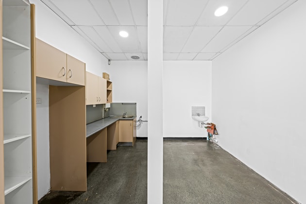 Click to view all images 345 Pine Mountain Road Mount Gravatt East QLD 4122 - Image 4