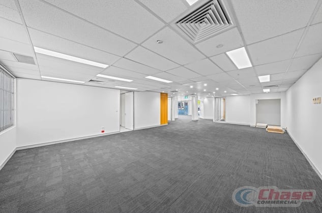 1/4 Park Road Milton QLD 4064 - Image 2