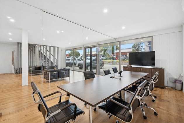 Click to view all images 1/93 President Street Welshpool WA 6106 - Image 2