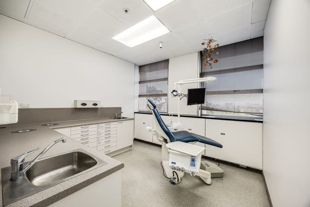 Click to view all images 195 North Terrace Adelaide SA 5000 - Image 2