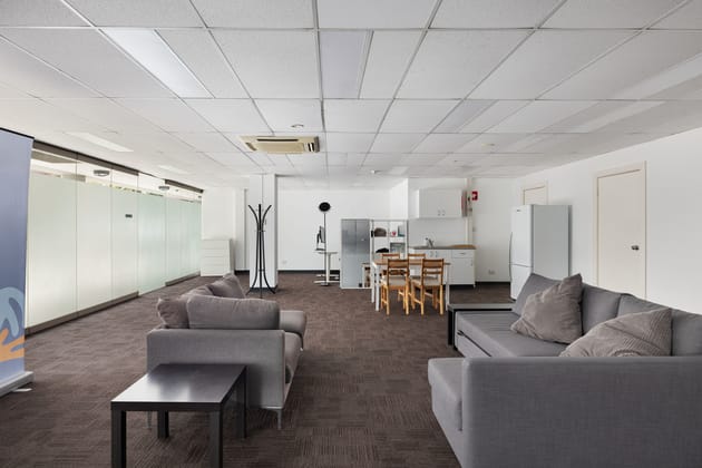 Shop 2/2-4 Sterling Circuit Camperdown NSW 2050 - Image 4