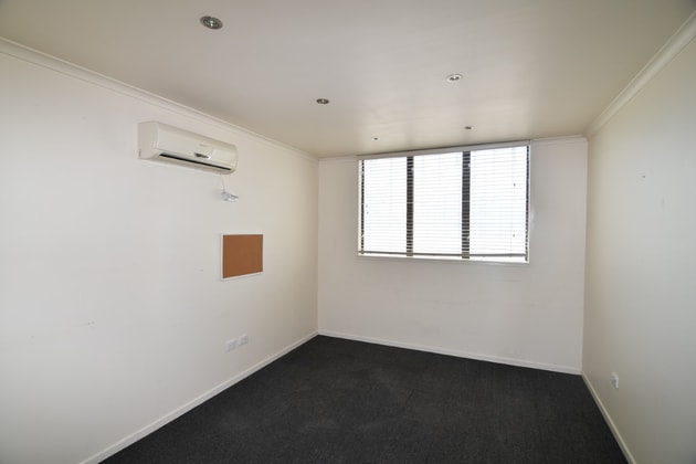 1/13 Leyland Street Garbutt QLD 4814 - Image 3