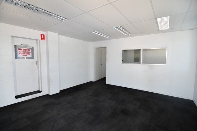 1/13 Leyland Street Garbutt QLD 4814 - Image 5