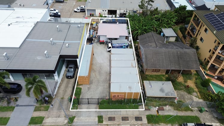 6 Spendelove Avenue Southport QLD 4215 - Image 1