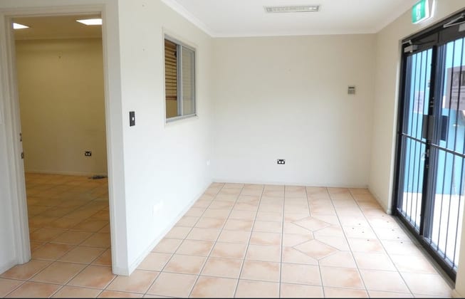 1/61-71 Nestor Drive Meadowbrook QLD 4131 - Image 3