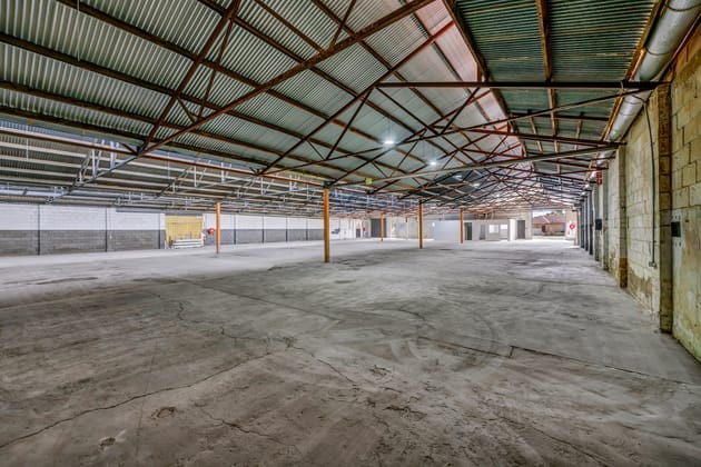 Click to view all images 111 Russell St Rosewater SA 5013 - Image 5