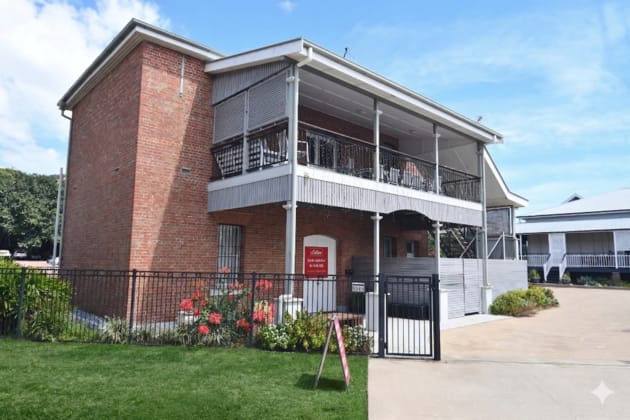 Click to view all images 46 Oxley Street North Ward QLD 4810 - Image 1
