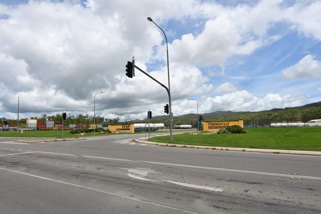 13 Kupfer Drive Roseneath QLD 4811 - Image 1