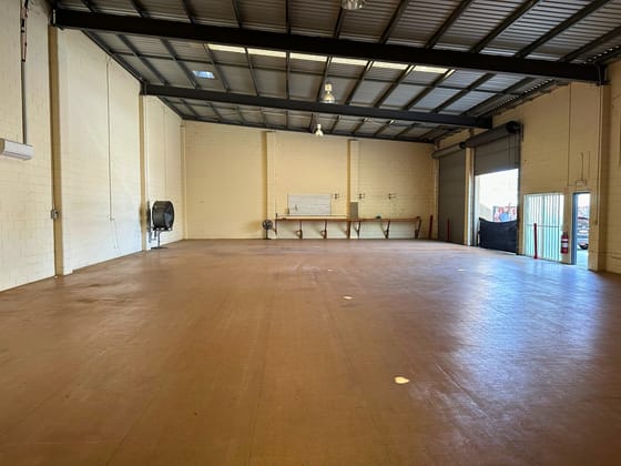 Click to view all images 5/9 Barnett Place Molendinar QLD 4214 - Image 2