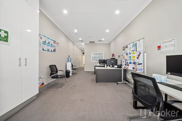 17 Monaro Street Queanbeyan NSW 2620 - Image 3
