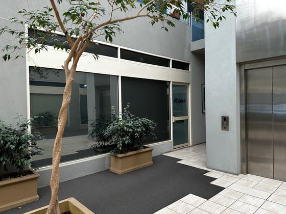 1/108-120 Young Street Frankston VIC 3199 - Image 3