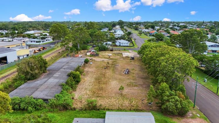 678-690 Kent Street Maryborough QLD 4650 - Image 2