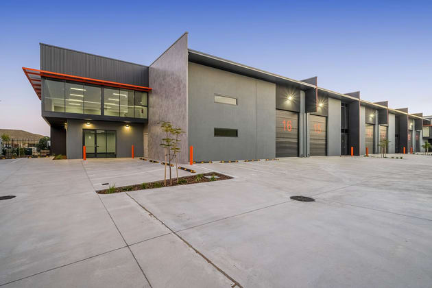 70 Scorpius Road Wattleup WA 6166 - Image 2