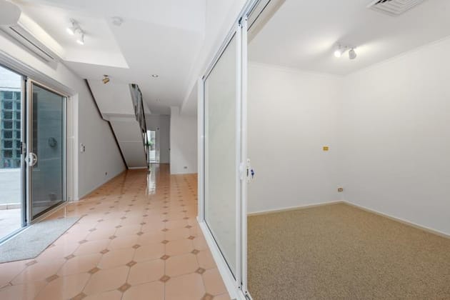 3/18 Davisons Place Melbourne VIC 3000 - Image 5