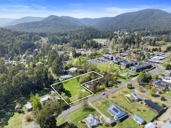 27 Darwin Street Marysville VIC 3779 - Image 1
