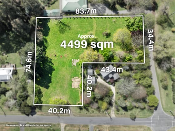 27 Darwin Street Marysville VIC 3779 - Image 2