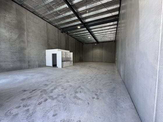 Click to view all images 61 - 63 Sheppard Street Hume ACT 2620 - Image 2