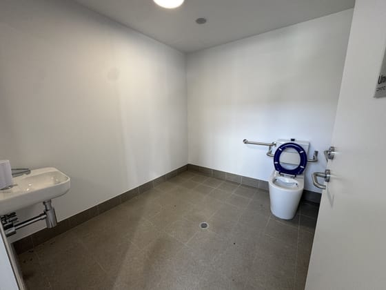 Click to view all images 61 - 63 Sheppard Street Hume ACT 2620 - Image 4