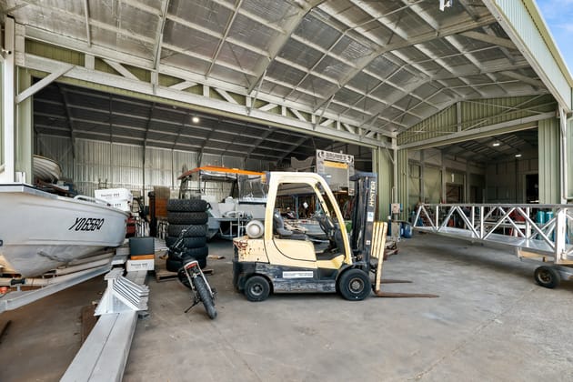 657 Pine Ridge Road Biggera Waters QLD 4216 - Image 5