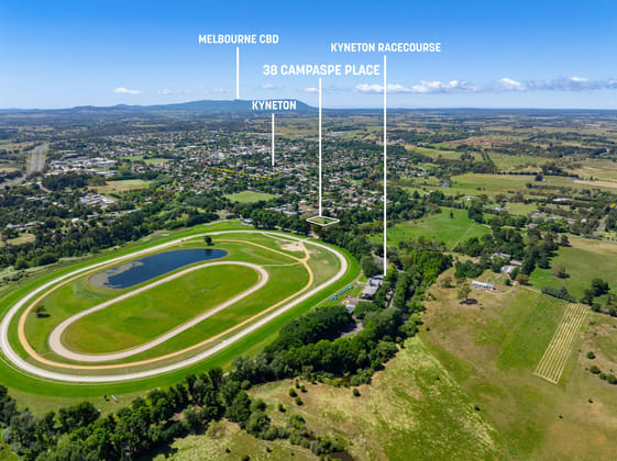 38 Campaspe Place Kyneton VIC 3444 - Image 2