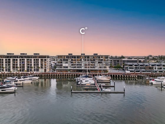 3/4 Marina Promenade Paradise Point QLD 4216 - Image 1