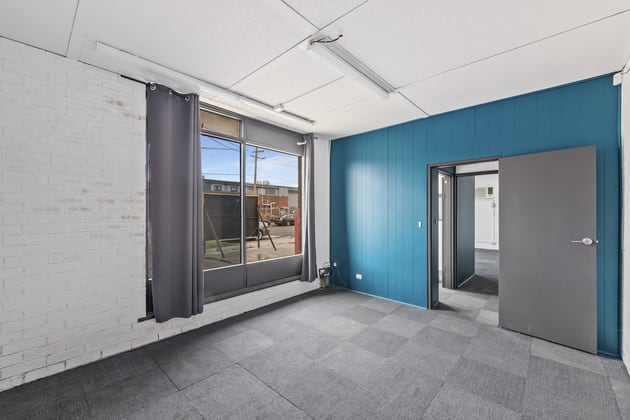2B Bricker Street Cheltenham VIC 3192 - Image 3