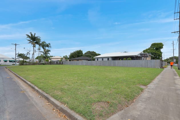 419 Shakespeare Street West Mackay QLD 4740 - Image 2