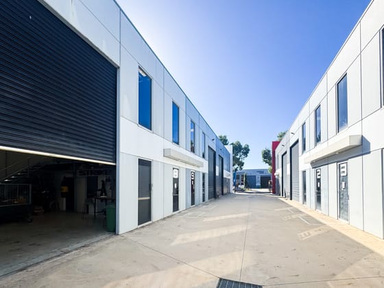 8/6-8 Morialta Road Cranbourne West VIC 3977 - Image 5