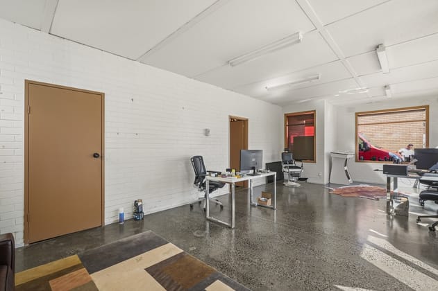 39 Henderson Road Clayton VIC 3168 - Image 5
