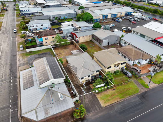 114 Kenny Street Portsmith QLD 4870 - Image 1