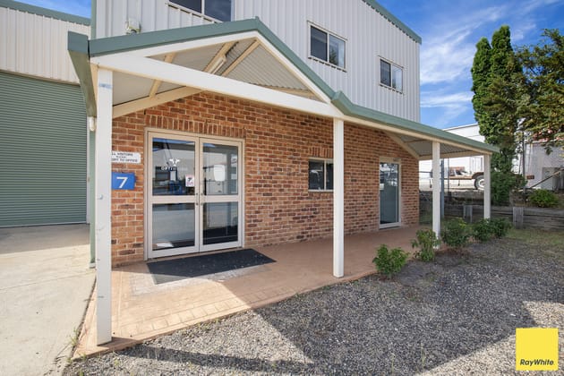 7 Brickfield Avenue Armidale NSW 2350 - Image 4