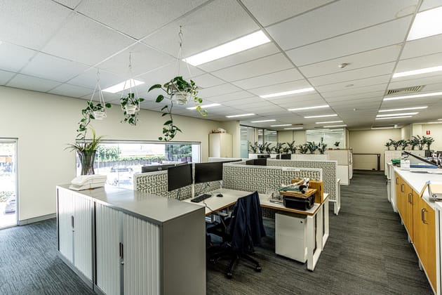 1/160 Lytton Road Morningside QLD 4170 - Image 4