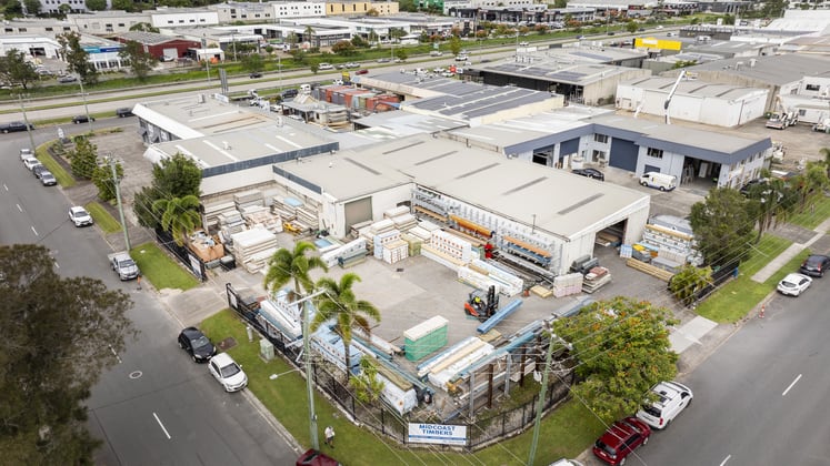 7 Hampton Road & 11 Central Drive Burleigh Heads QLD 4220 - Image 5
